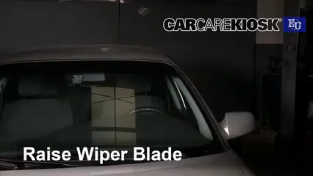 2000 Opel Omega GLS 2.2L 4 Cyl. Balais essuie-glace avant Changer les balais des essuie-glace